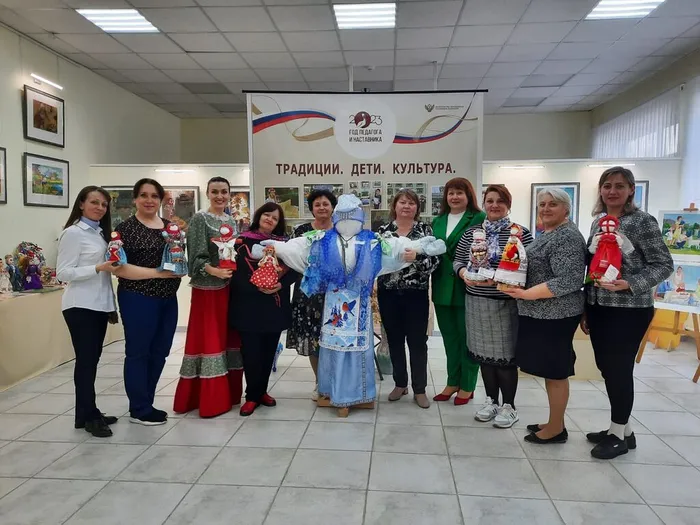 fbcdec44-f2fe-4645-950c-be30c58e5e06