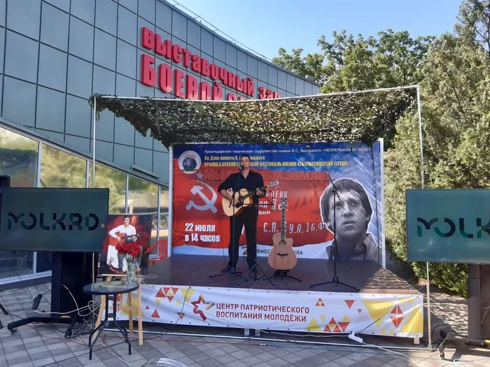 705a46da-ebfa-4f97-86c8-774b886c18e3