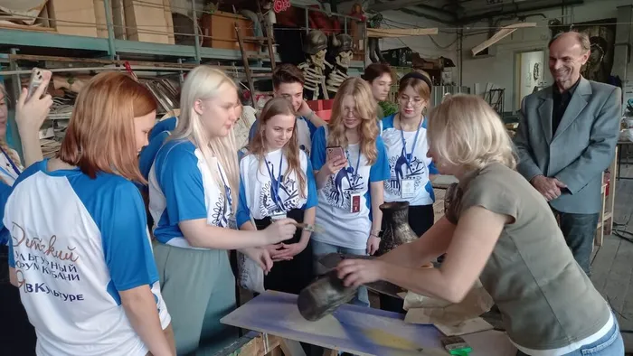 ef56e8b1-3aa8-41f9-84be-ee1d3b2eb5e8