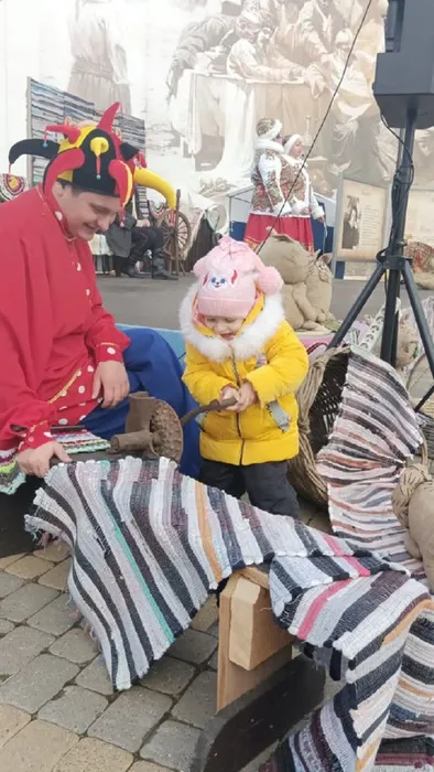 c2070b70-4c4b-425c-8fe7-a65daaf43420